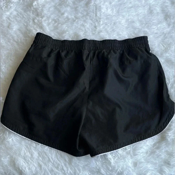 Danskin Now Athletic Shorts Size Small (4-6) - Picture 3 of 7